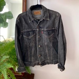 Perfect vintage black Levi’s moto denim jacket